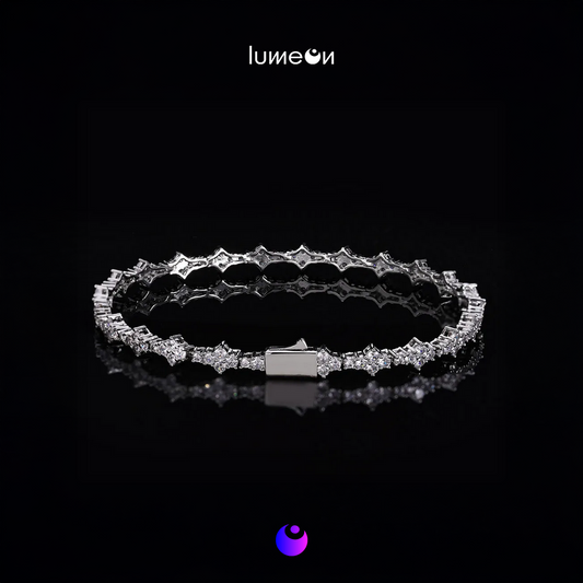 Frozen Light – Closed Teardrop Bracelet