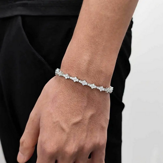 Frozen Light – Closed Teardrop Bracelet